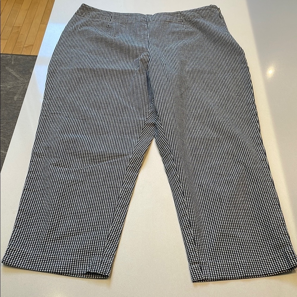 Harris Wallace Gingham Capri Pants, Black/White. Lightweight breathable Size 14 - Picture 4 of 10